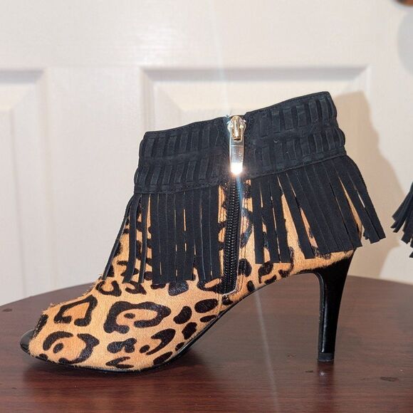 J. Renee Size 6M Saharra Leopard Print Fringe Peep-Toe Ankle Boot - Picture 1 of 8